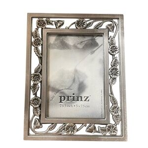 Silver Metal Frame for 2”X3” Photo